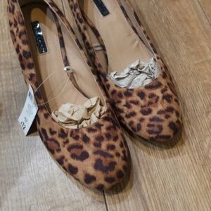 Chic Leopard Print Heels